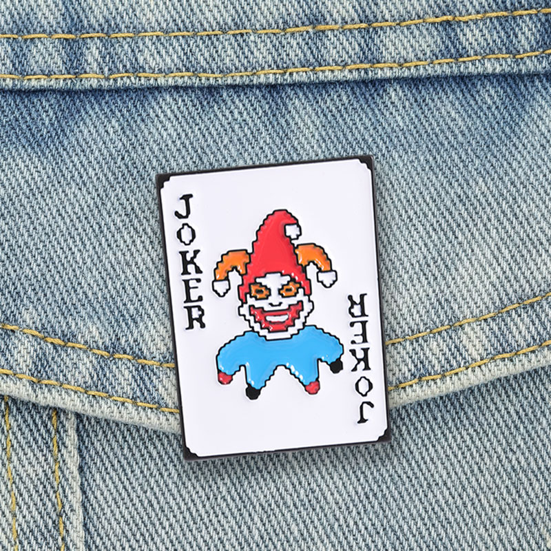 포커 조커 에나멜 핀 픽셀 아트 조커 카드 브로치 라펠 - Joker Gaming Accessories 리뷰 및 가격